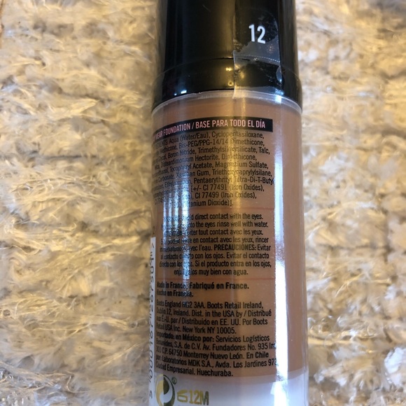 🆕NWT KICK A*^ all day wear SWEATPROOF FOUNDATION - Picture 4 of 11